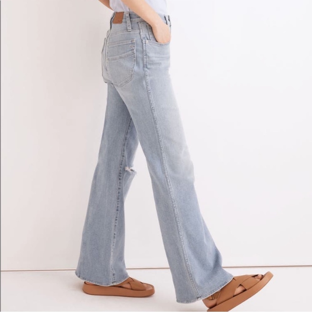 Madewell Flare Knee Rip Jeans - Picture 5 of 9